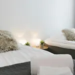 Convenient For 3 Apartament *